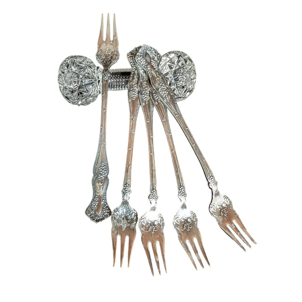 1847 Rogers Bros Vintage Silverplate Forks Set of 5 Grape Pattern Monogram R